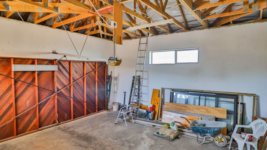 4 Bedroom Property for Sale in Pearl Bay Western Cape
